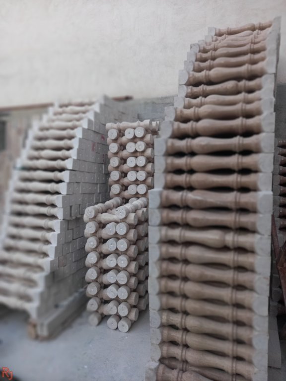 سنگ نرده پله صراحی عسلی موگویی