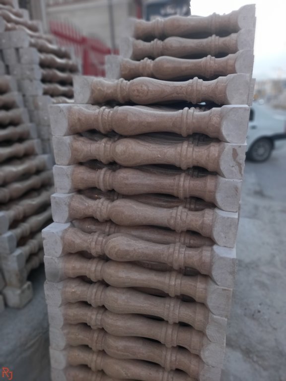 سنگ نرده پله صراحی عسلی موگویی