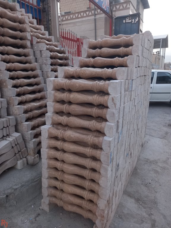 سنگ نرده پله صراحی عسلی موگویی